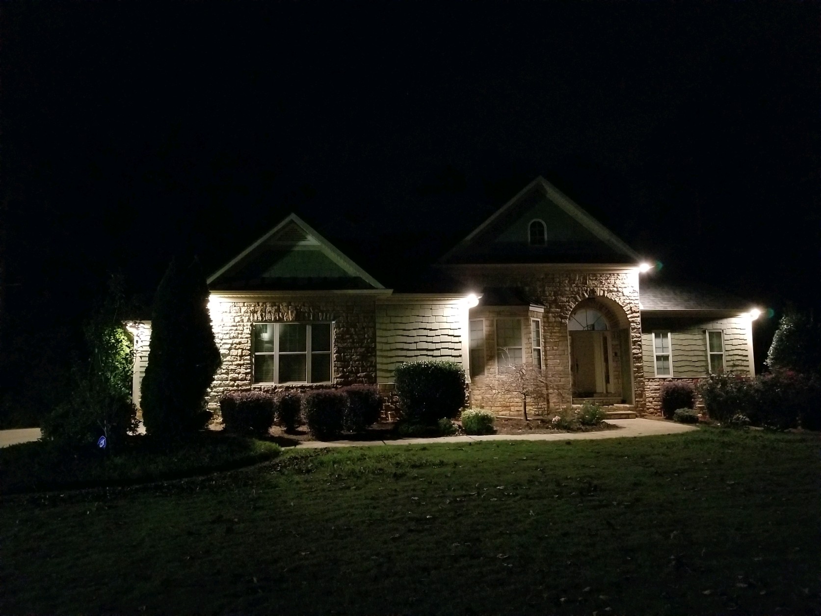 Exterior home lighting